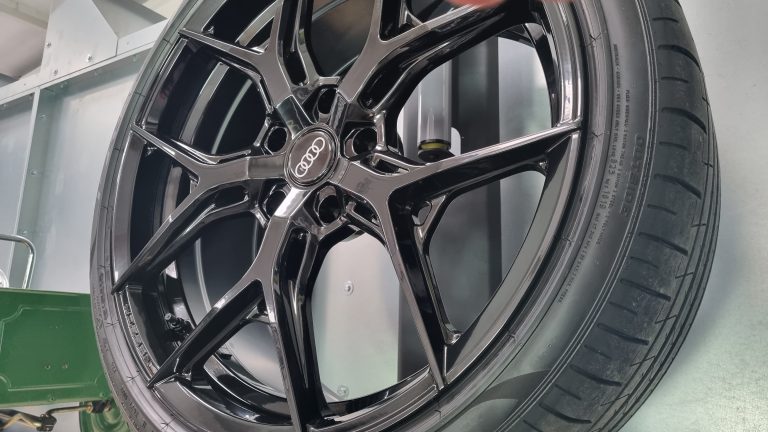 alloy wheel being cermic coated